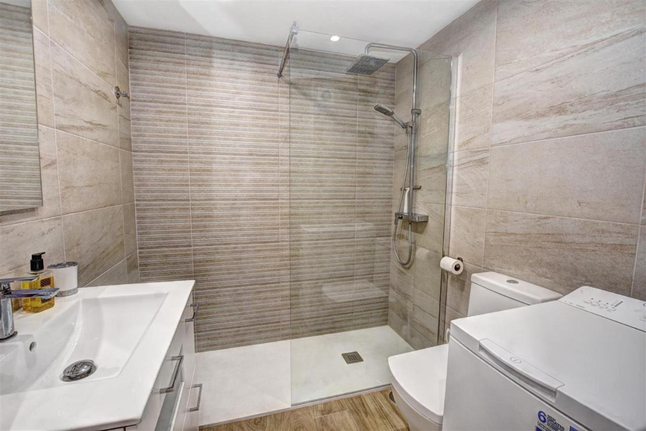 בנאלמדנה Benal Beach, Luxury Sea & Mountain View Beachside 1 Bedroom Apartment מראה חיצוני תמונה