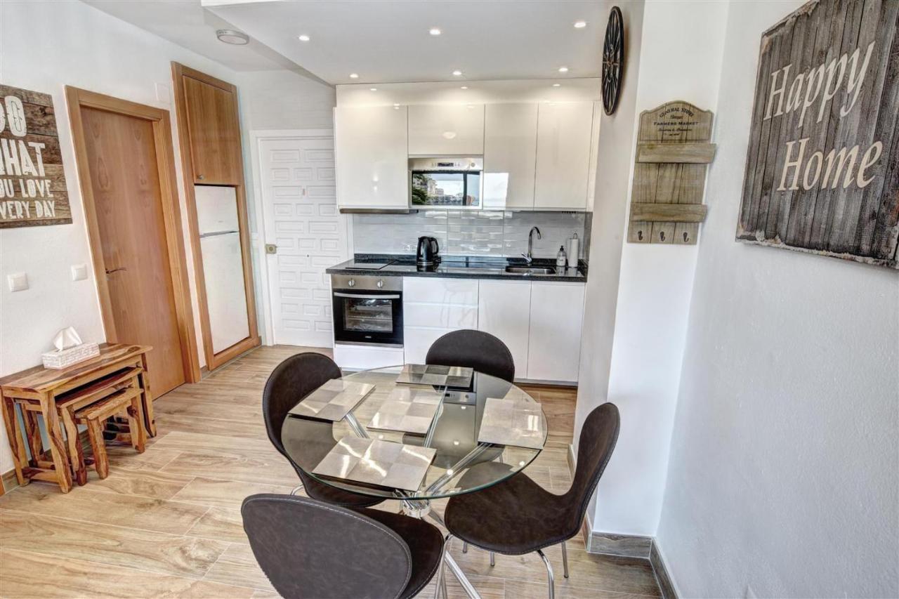 בנאלמדנה Benal Beach, Luxury Sea & Mountain View Beachside 1 Bedroom Apartment מראה חיצוני תמונה