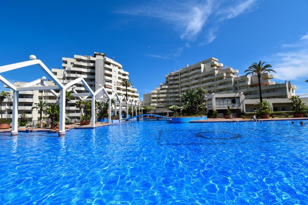 בנאלמדנה Benal Beach, Luxury Sea & Mountain View Beachside 1 Bedroom Apartment מראה חיצוני תמונה