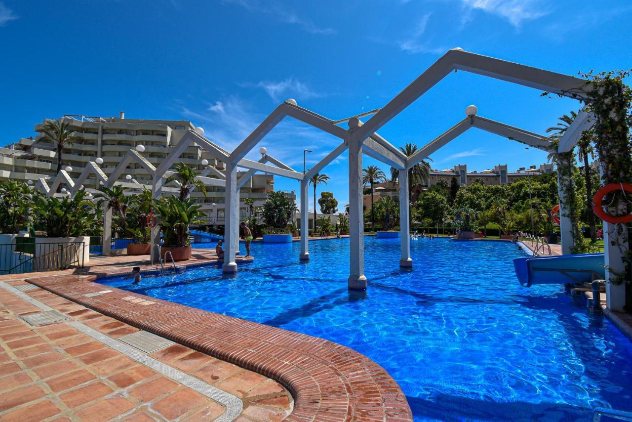בנאלמדנה Benal Beach, Luxury Sea & Mountain View Beachside 1 Bedroom Apartment מראה חיצוני תמונה